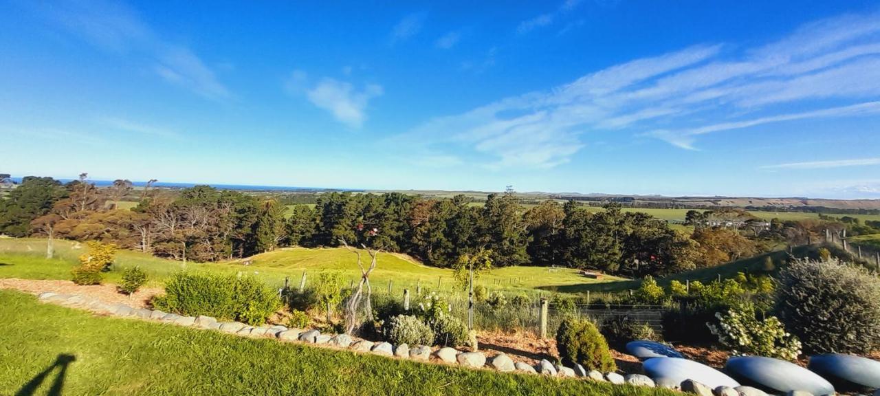 Hill Top Retreat Lower Dashwood Luaran gambar