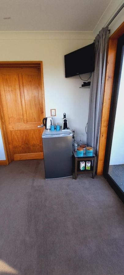 Hill Top Retreat Lower Dashwood Luaran gambar