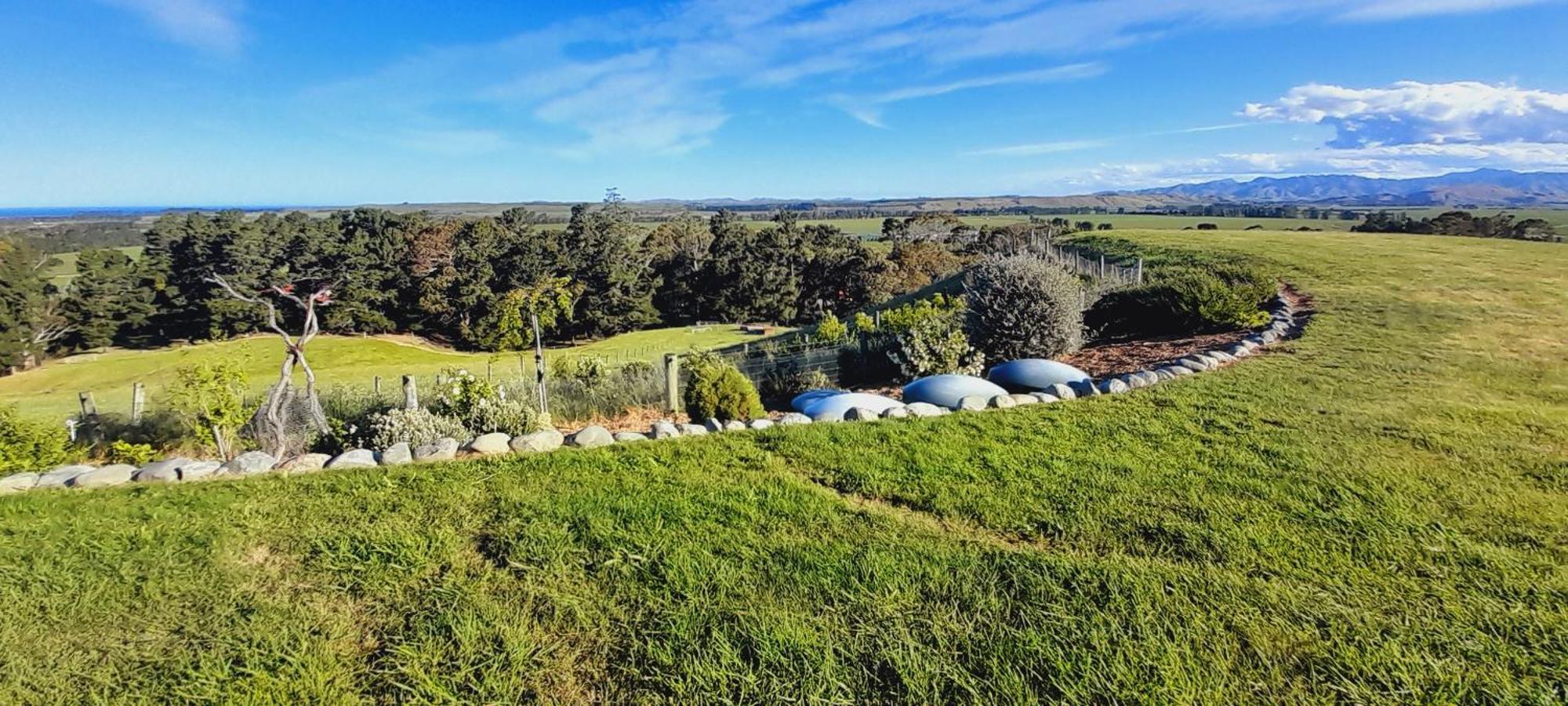 Hill Top Retreat Lower Dashwood Luaran gambar
