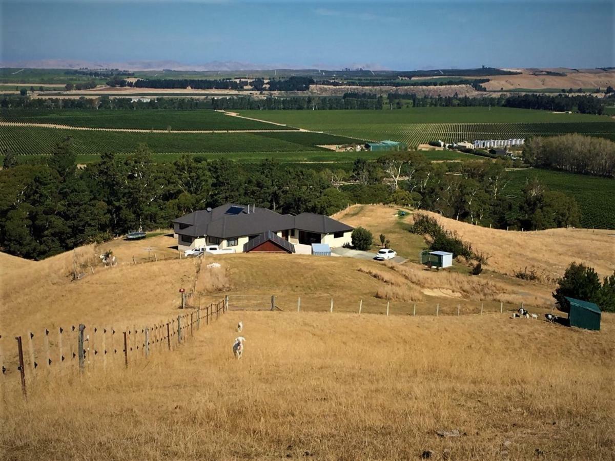 Hill Top Retreat Lower Dashwood Luaran gambar