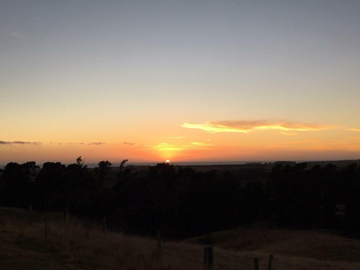 Hill Top Retreat Lower Dashwood Luaran gambar