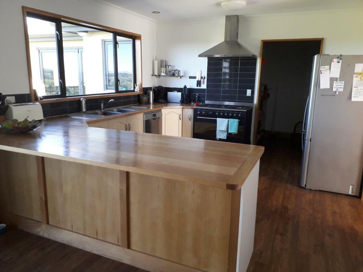 Hill Top Retreat Lower Dashwood Luaran gambar